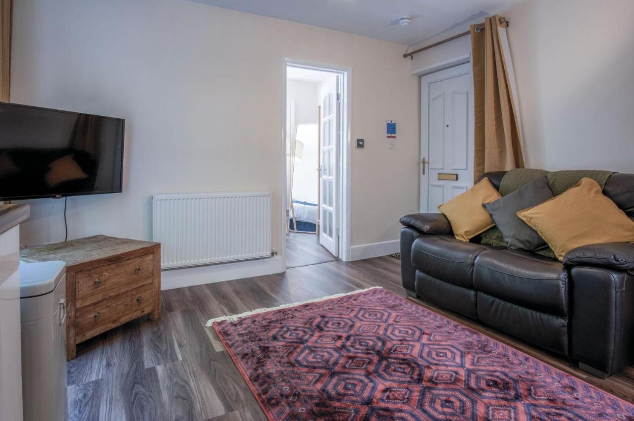 Croft Court - 1 Bedroom Apartment - Tenby Exterior foto